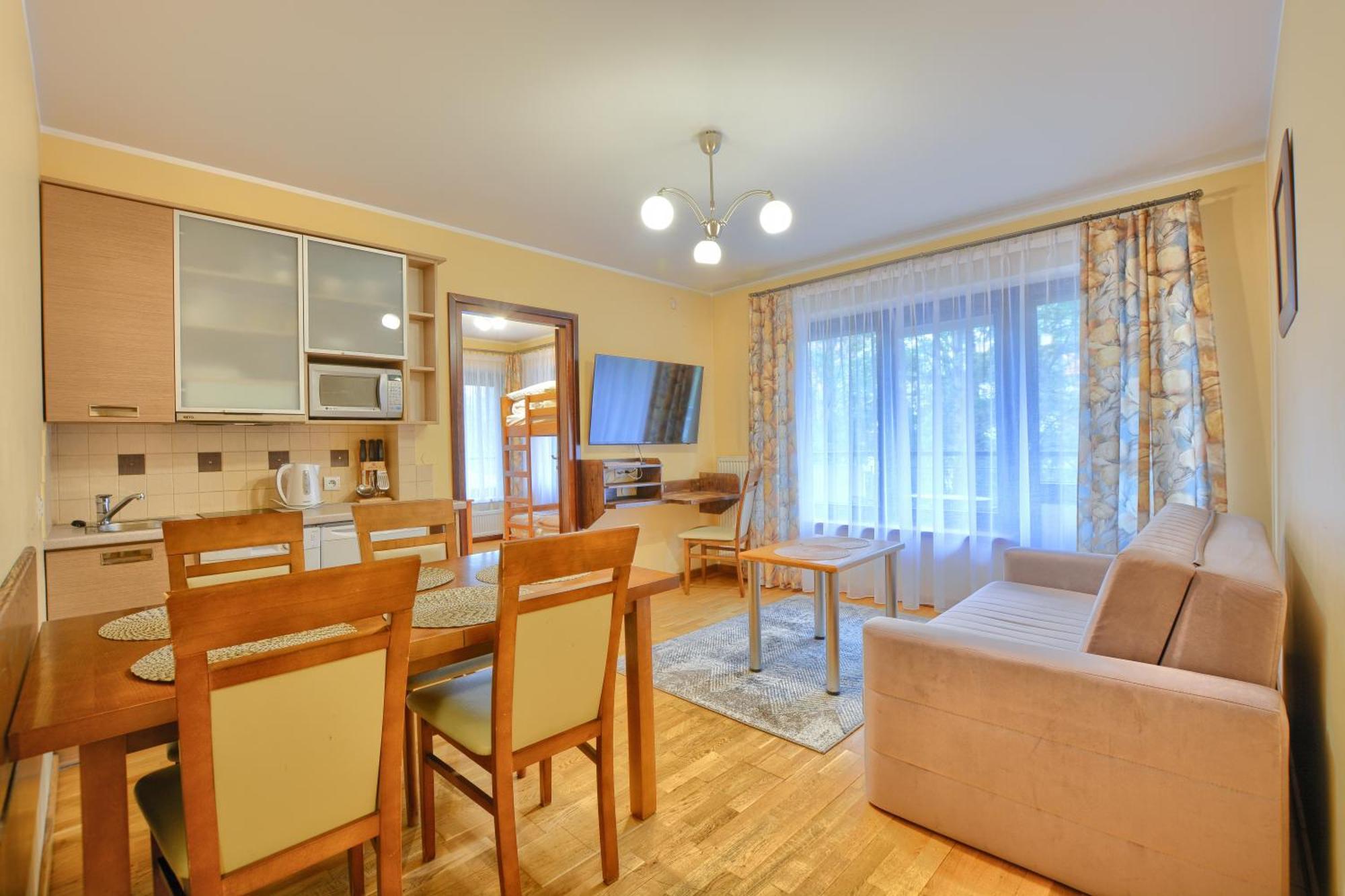 Apartamenty Na Pierwszym Pietrze 크리니차 즈드로이 외부 사진