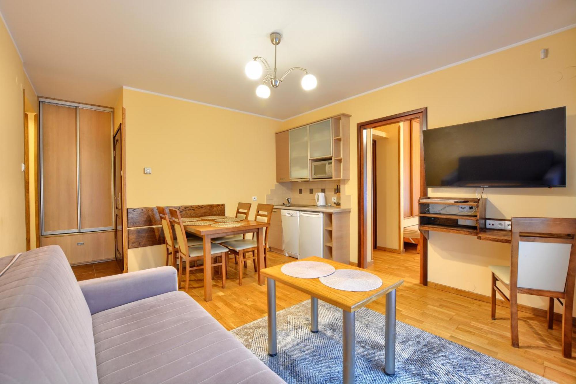 Apartamenty Na Pierwszym Pietrze 크리니차 즈드로이 외부 사진