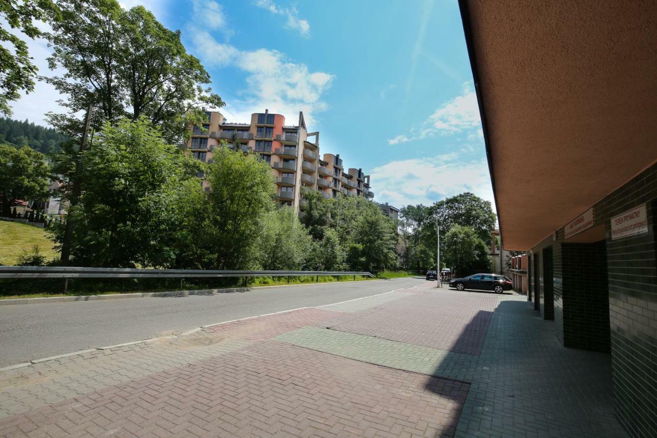 Apartamenty Na Pierwszym Pietrze 크리니차 즈드로이 외부 사진