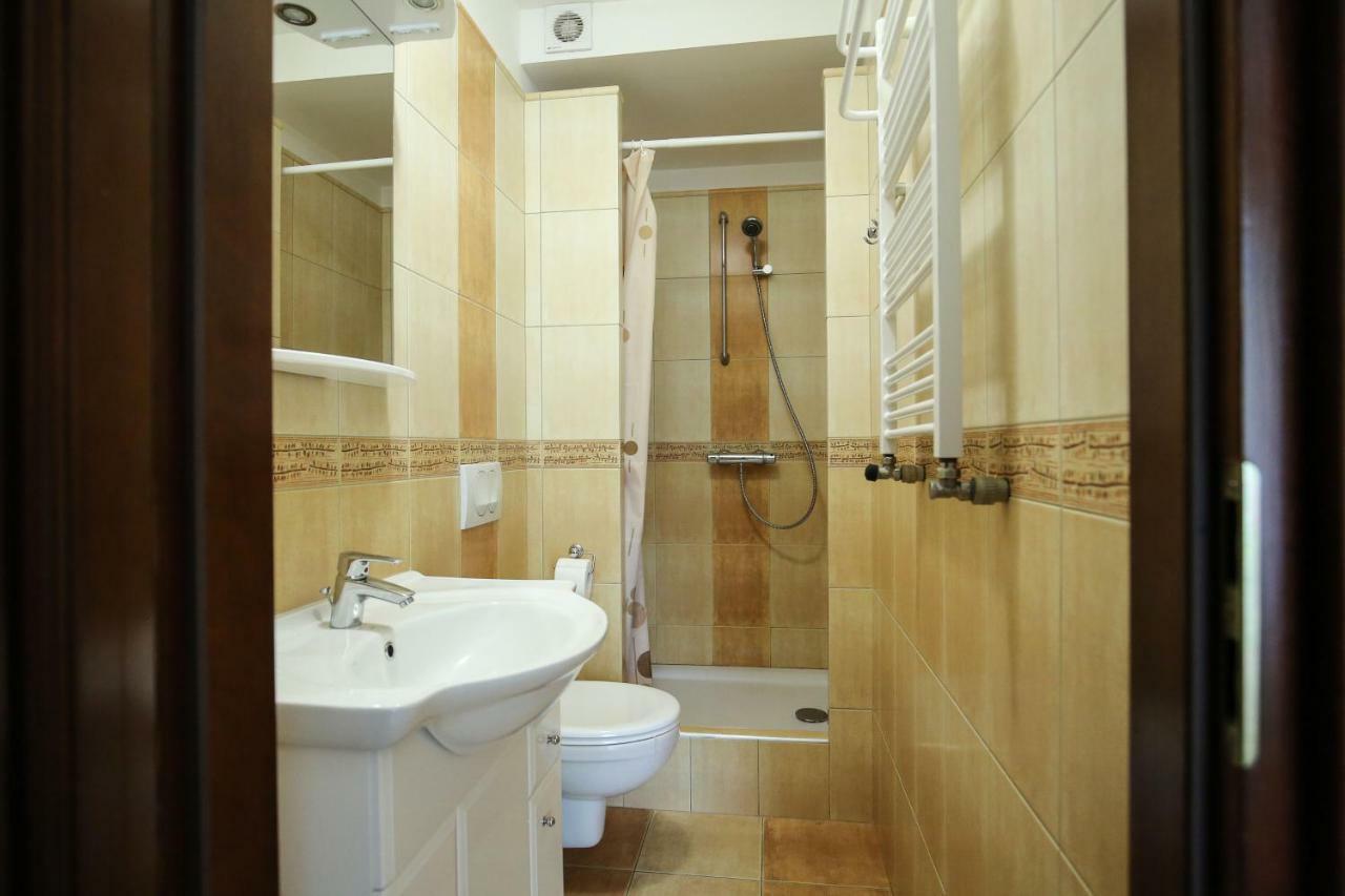 Apartamenty Na Pierwszym Pietrze 크리니차 즈드로이 외부 사진