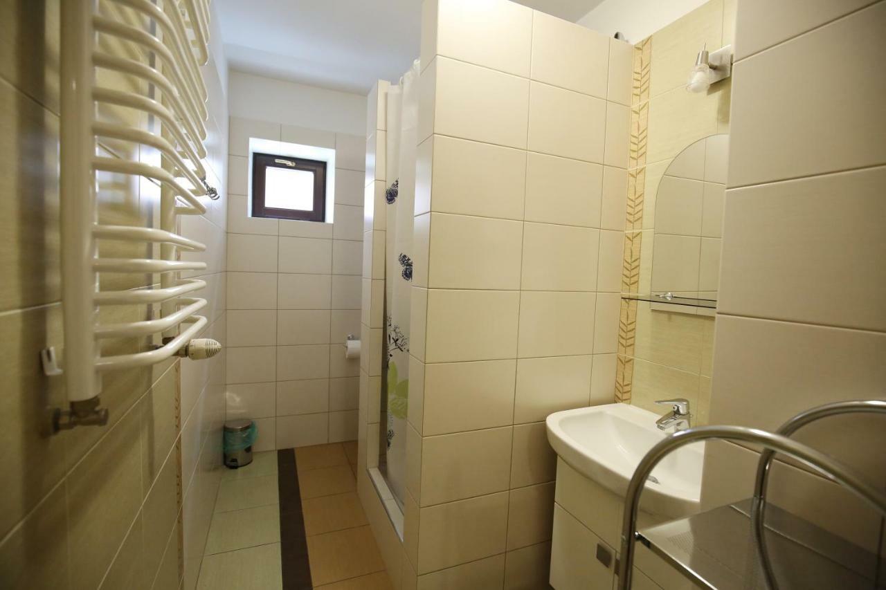 Apartamenty Na Pierwszym Pietrze 크리니차 즈드로이 외부 사진